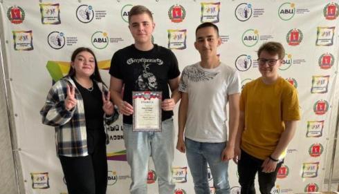 27 апреля состоялась очередная интеллектуальная игра "Брейн-ринг"